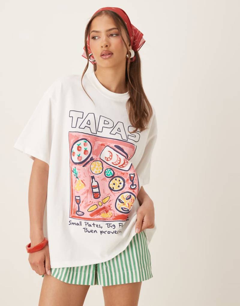 ASOS DESIGN - Oversize-T-Shirt in Weiß mit „Tapas"-Print von ASOS DESIGN