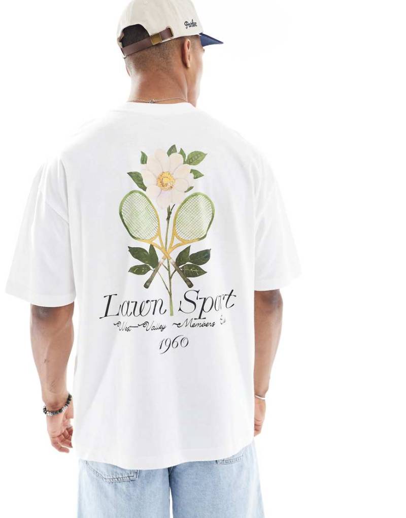 ASOS DESIGN - Oversize-T-Shirt in Weiß mit „Tennis"-Grafikprint von ASOS DESIGN