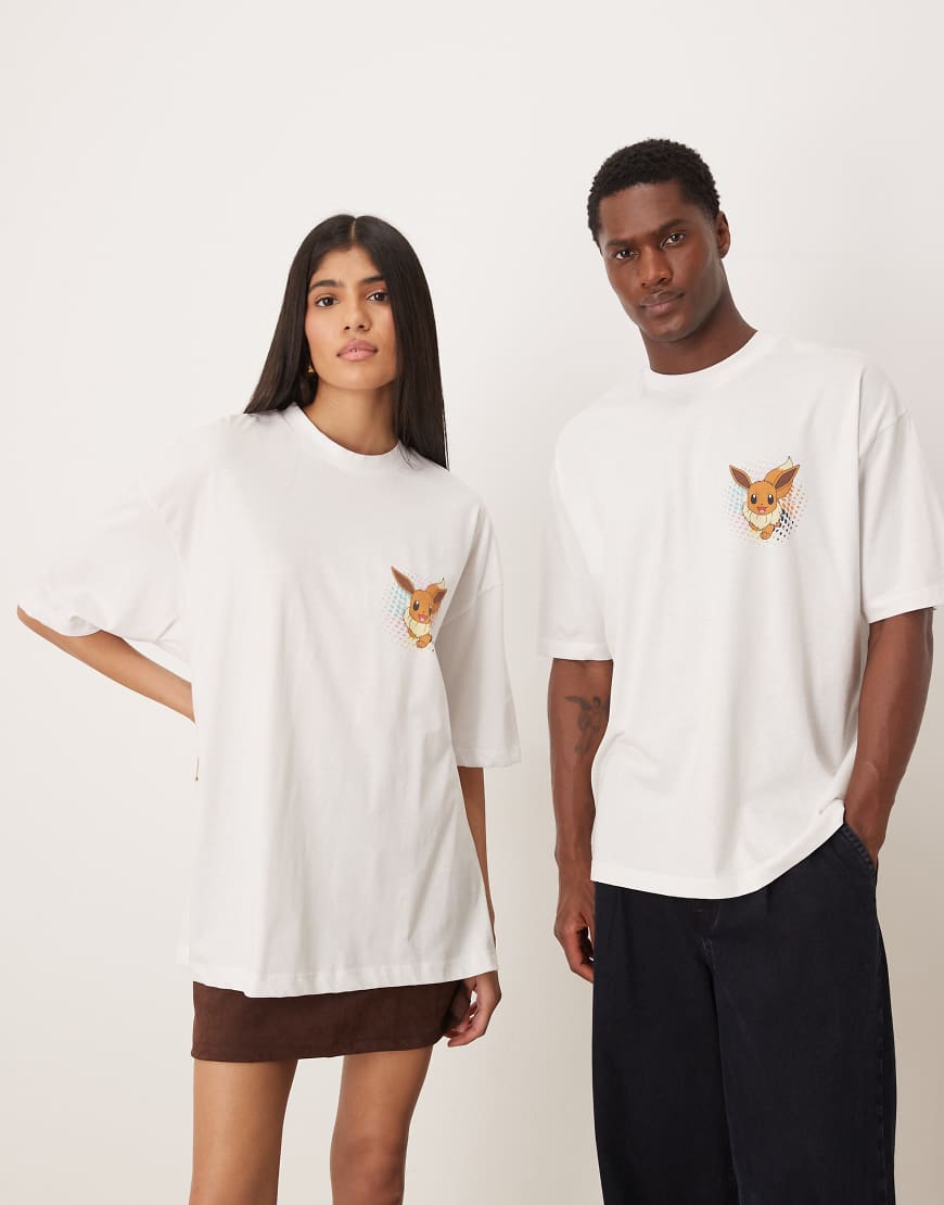 ASOS DESIGN - Oversize-T-Shirt in Weiß mit Pokémon-Print und Unisex-Schnitt von ASOS DESIGN