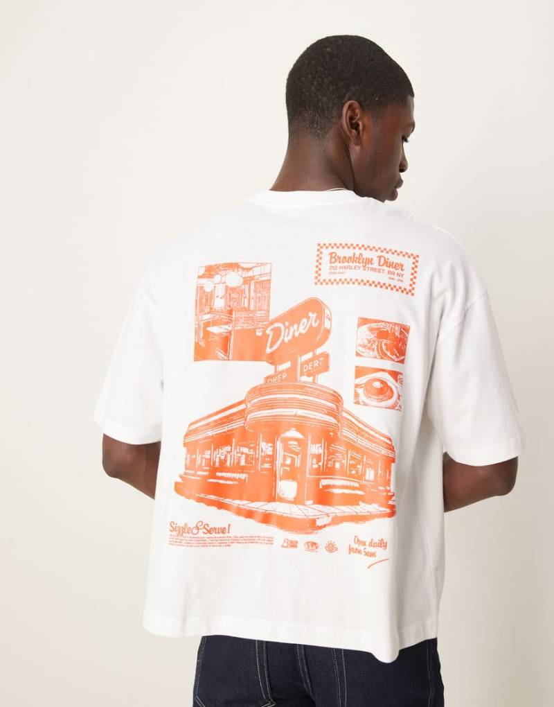 ASOS DESIGN - Oversize-T-Shirt in Weiß mit Restaurant-Print von ASOS DESIGN