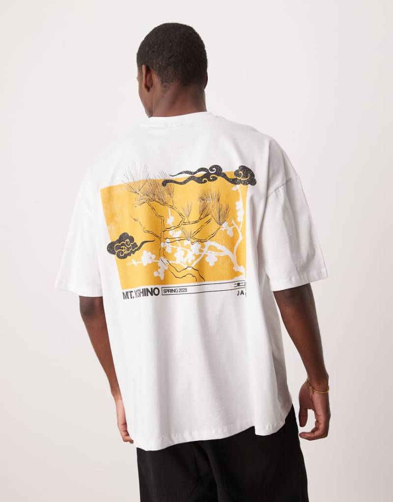 ASOS DESIGN - Oversize-T-Shirt in Weiß mit Souvenirgrafik von ASOS DESIGN