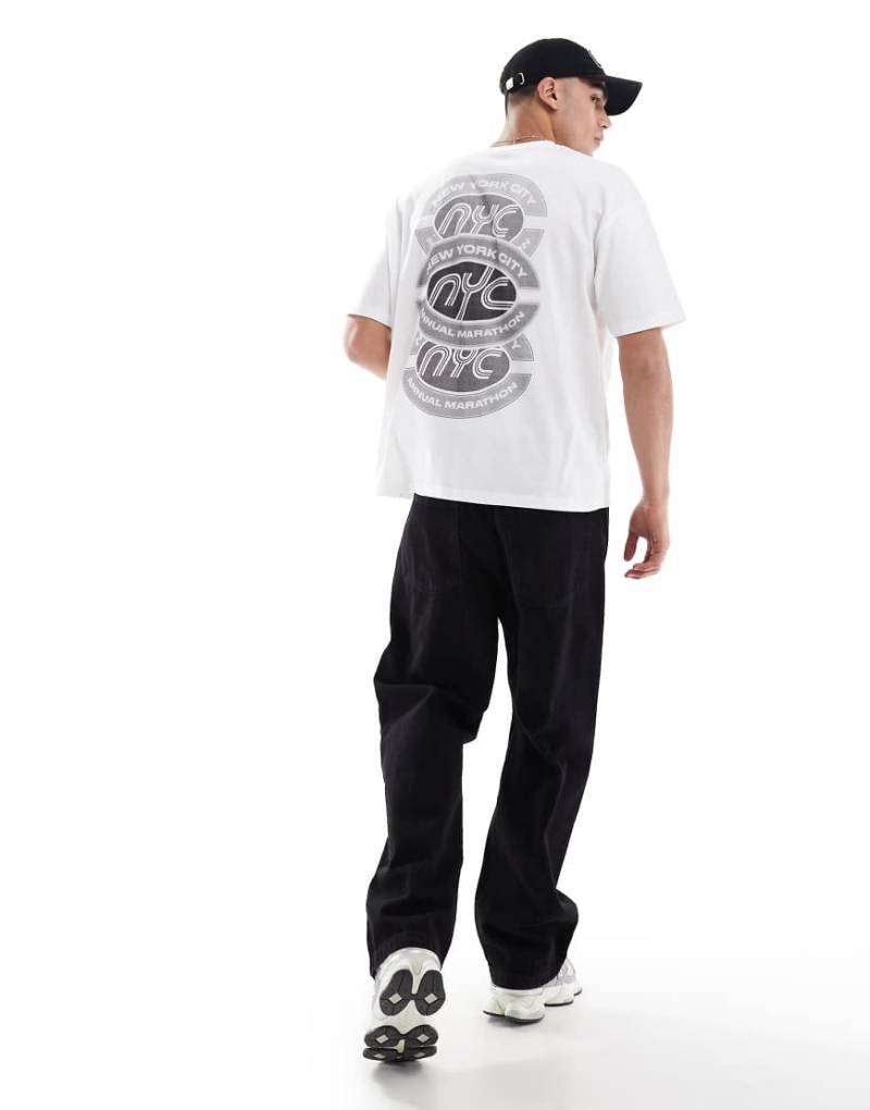 ASOS DESIGN - Oversize-T-Shirt in Weiß mit Sport-Grafik von ASOS DESIGN