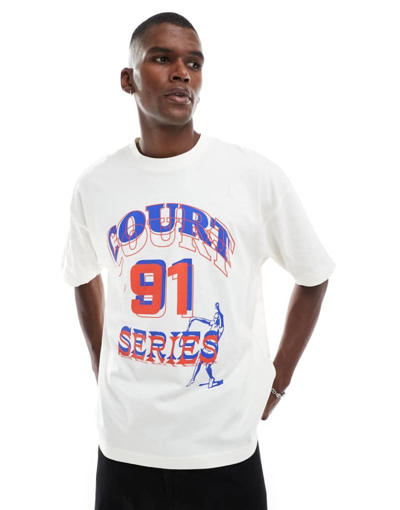 ASOS DESIGN - Oversize-T-Shirt in Wollweiß mit Sports-Grafik von ASOS DESIGN