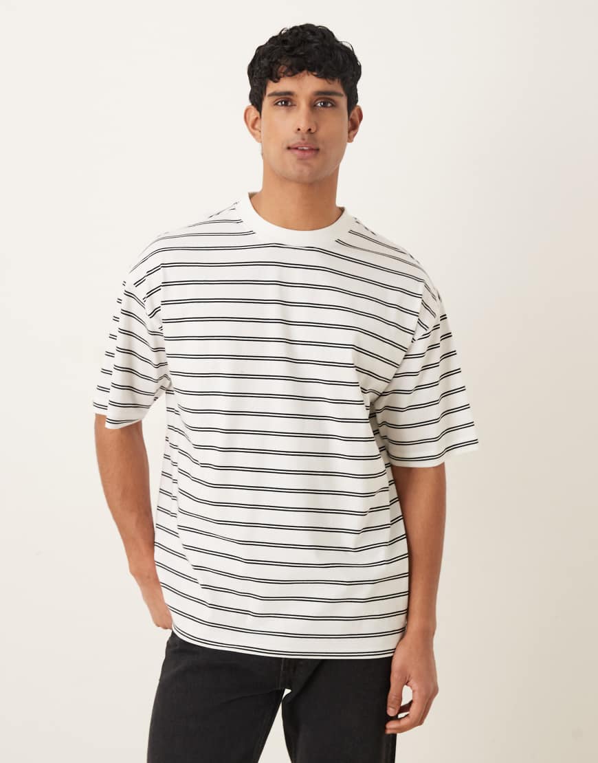 ASOS DESIGN - Oversize-T-Shirt in Wollweiß und Schwarz gestreift von ASOS DESIGN