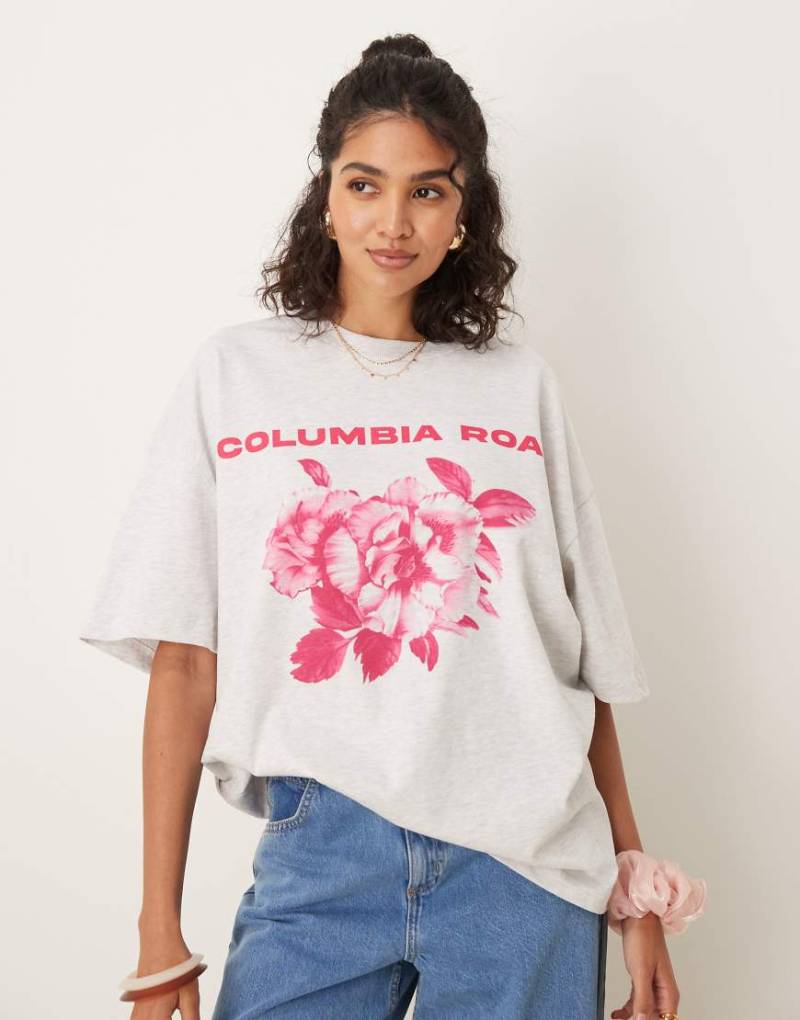 ASOS DESIGN - Oversize-T-Shirt in eisgrau meliert mit „Columbia Road"-Grafikprint von ASOS DESIGN