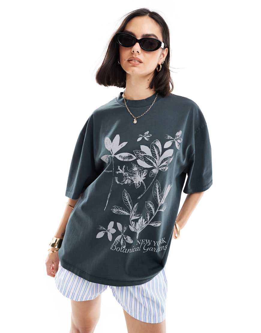 ASOS DESIGN - Oversize-T-Shirt in verwaschenem Anthrazit mit „New York Botanical Gardens"-Grafik-Grau von ASOS DESIGN