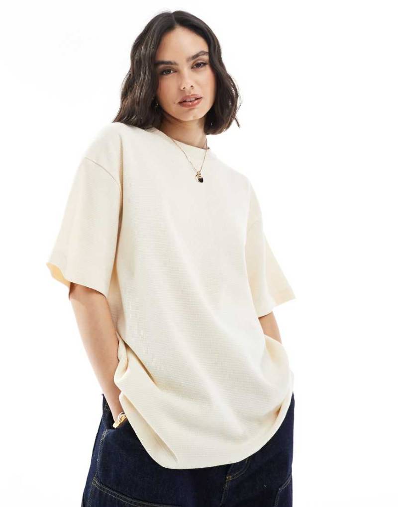 ASOS DESIGN - Oversize-T-Shirt in verwaschenem Creme mit Waffelstruktur-Weiß von ASOS DESIGN