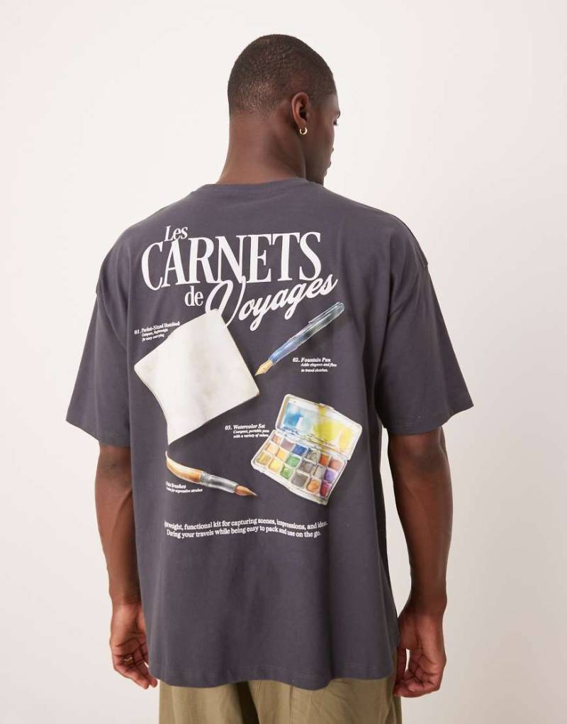 ASOS DESIGN - Oversize-T-Shirt in verwaschenem Schwarz mit Print-Grau von ASOS DESIGN