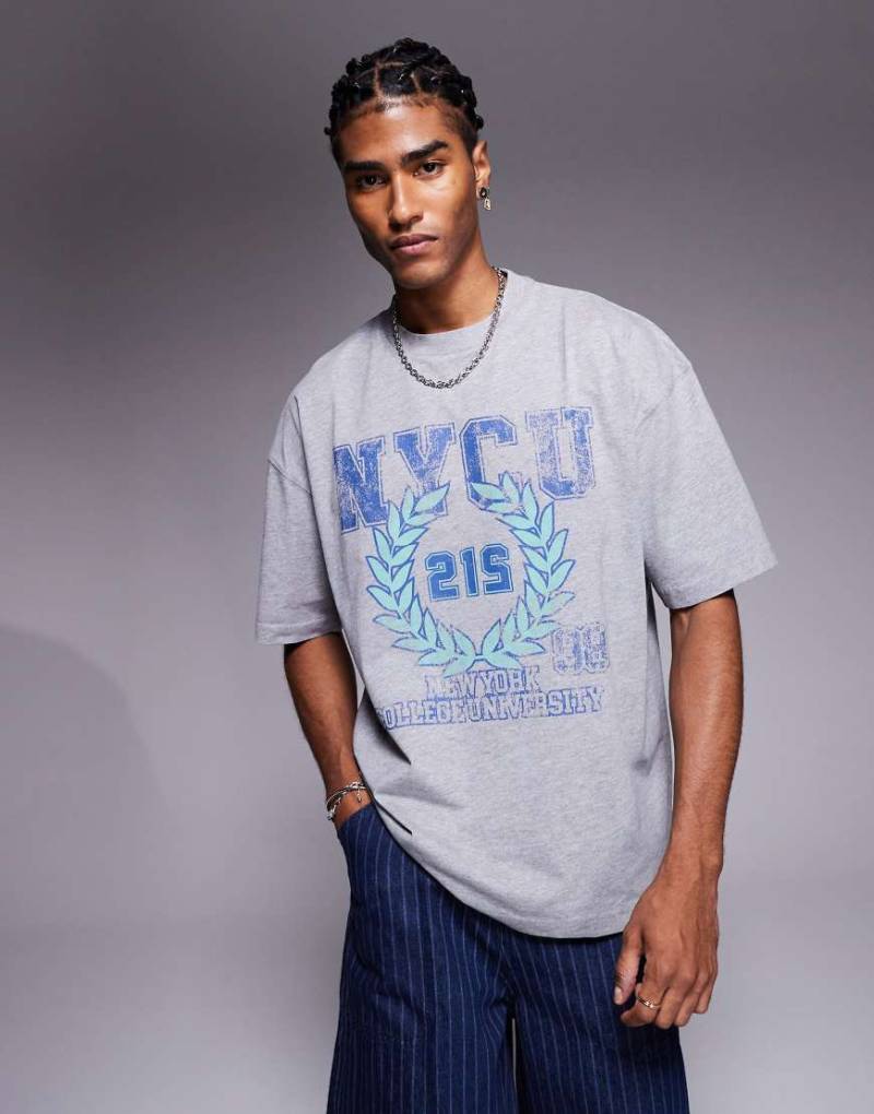 ASOS DESIGN - Oversize-T-Shirt in weiß meliert mit College-Grafiken von ASOS DESIGN