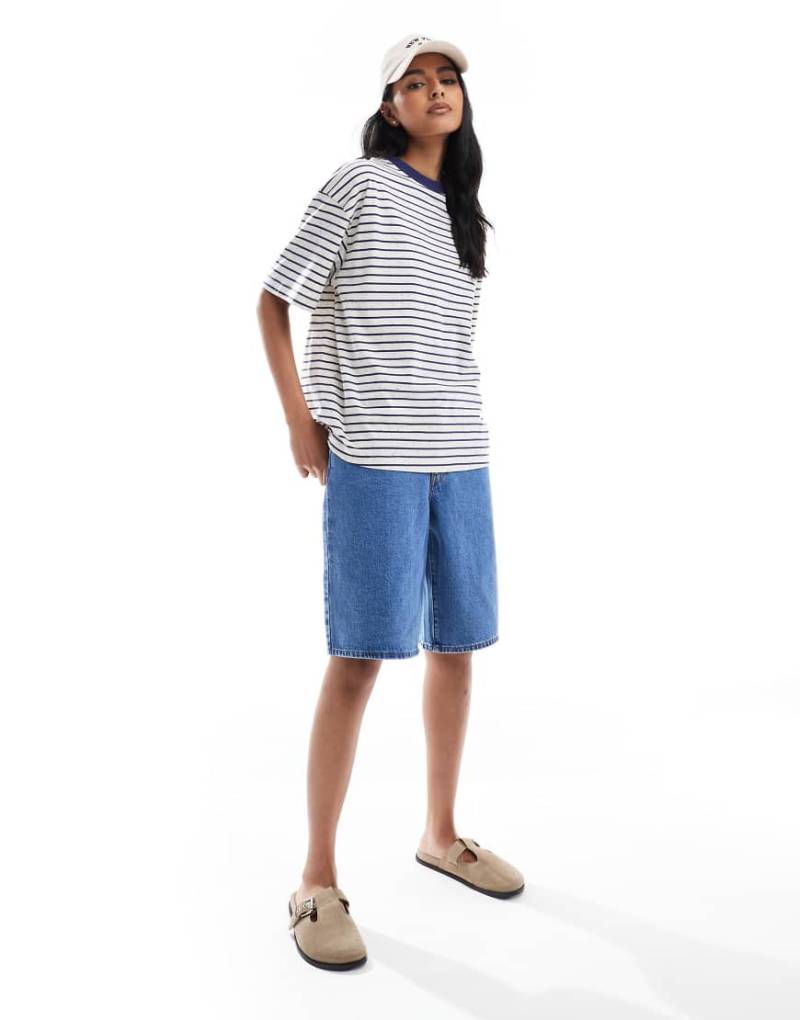 ASOS DESIGN - Oversize-T-Shirt mit meliertem Streifenmuster-Weiß von ASOS DESIGN