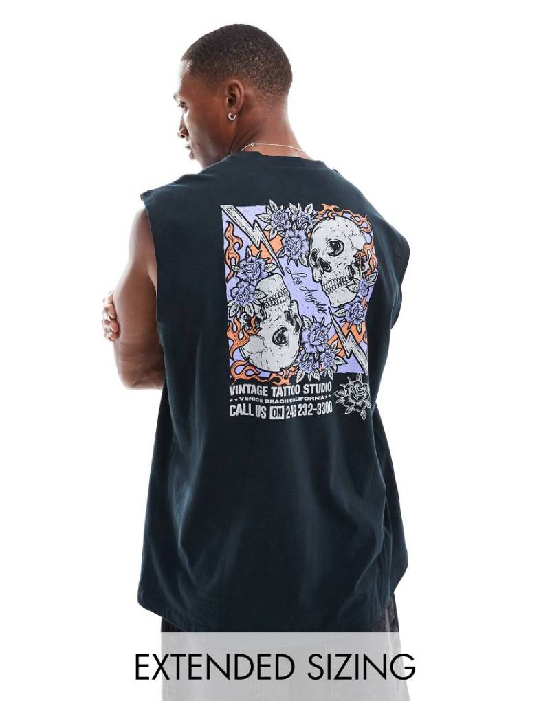 ASOS DESIGN - Oversize-Tanktop in Schwarz mit Rückenprint von ASOS DESIGN