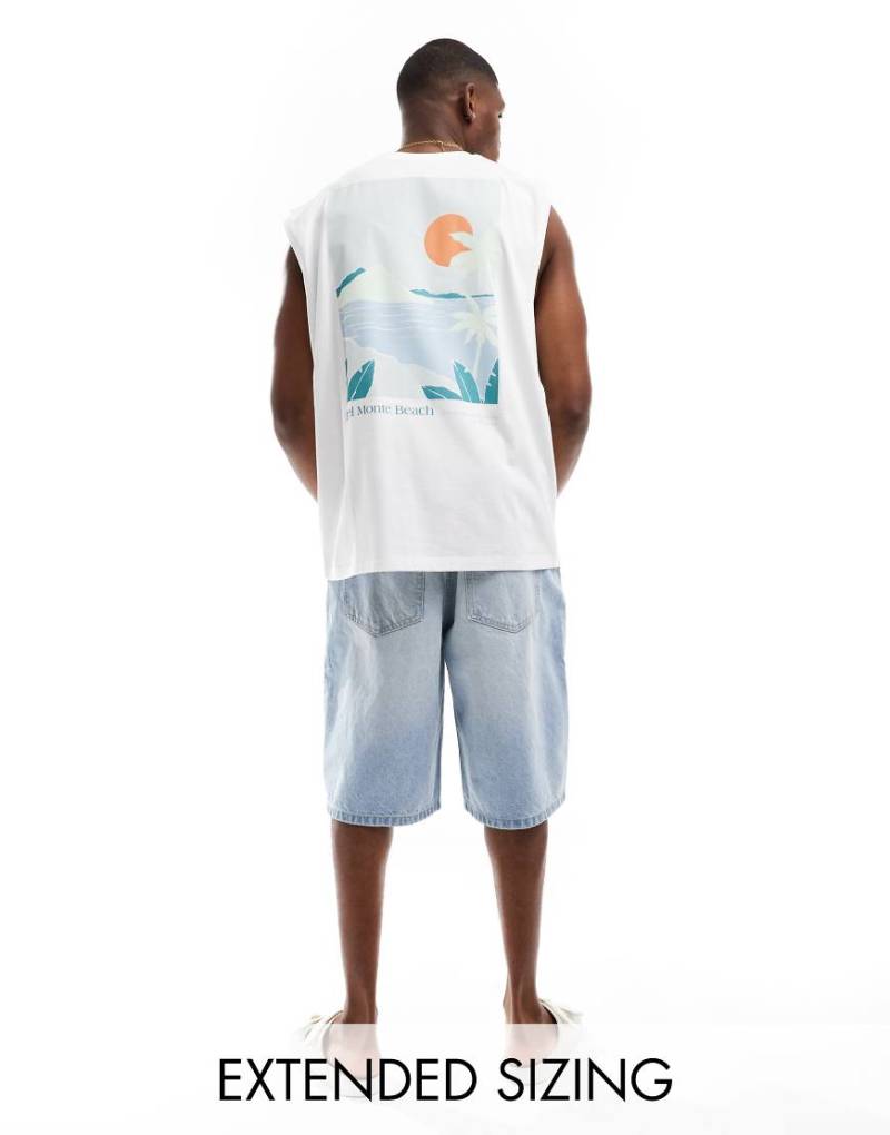 ASOS DESIGN - Oversize-Tanktop in Weiß mit Landschaftsprint auf dem Rücken von ASOS DESIGN