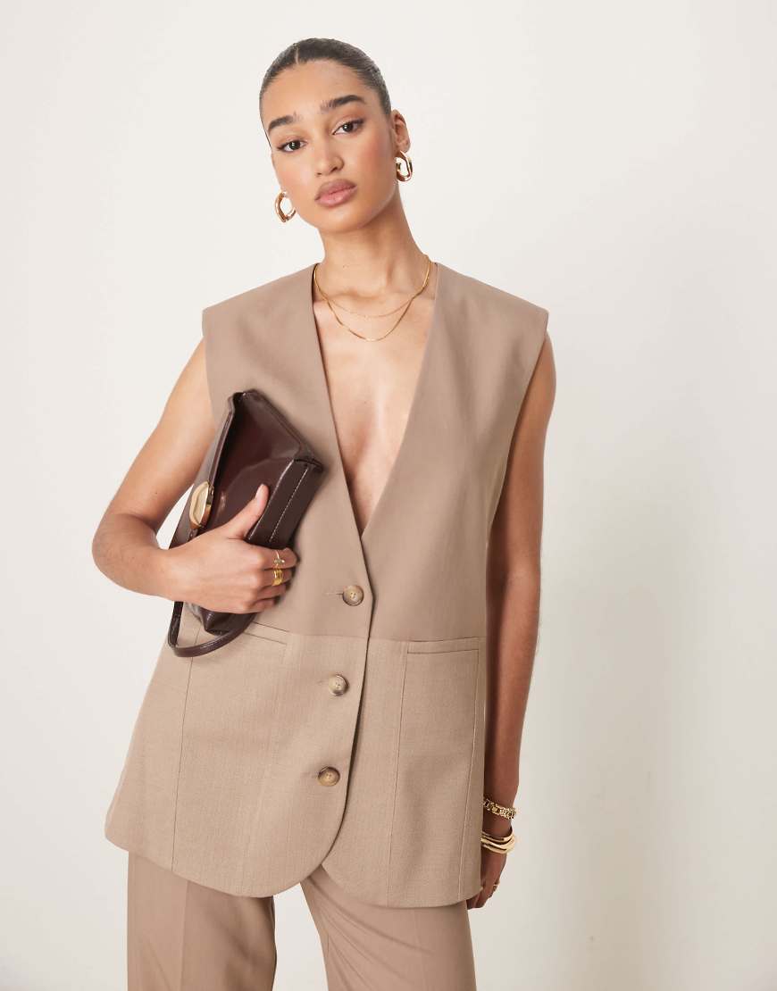 ASOS DESIGN - Oversize-Weste in Mokka, Kombiteil-Braun ASOS DESIGN - Oversize-Weste in Mokka, Kombiteil-Braun von ASOS DESIGN