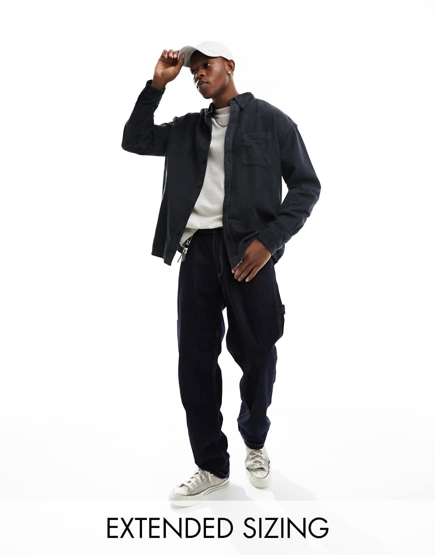 ASOS DESIGN - Oversized-Cordhemd im 90er-Stil in verwaschenem Schwarz-Grau von ASOS DESIGN
