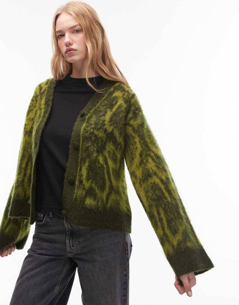 ASOS DESIGN - Oversized-Strickjacke in gebürsteter Tierfelloptik-Grün von ASOS DESIGN