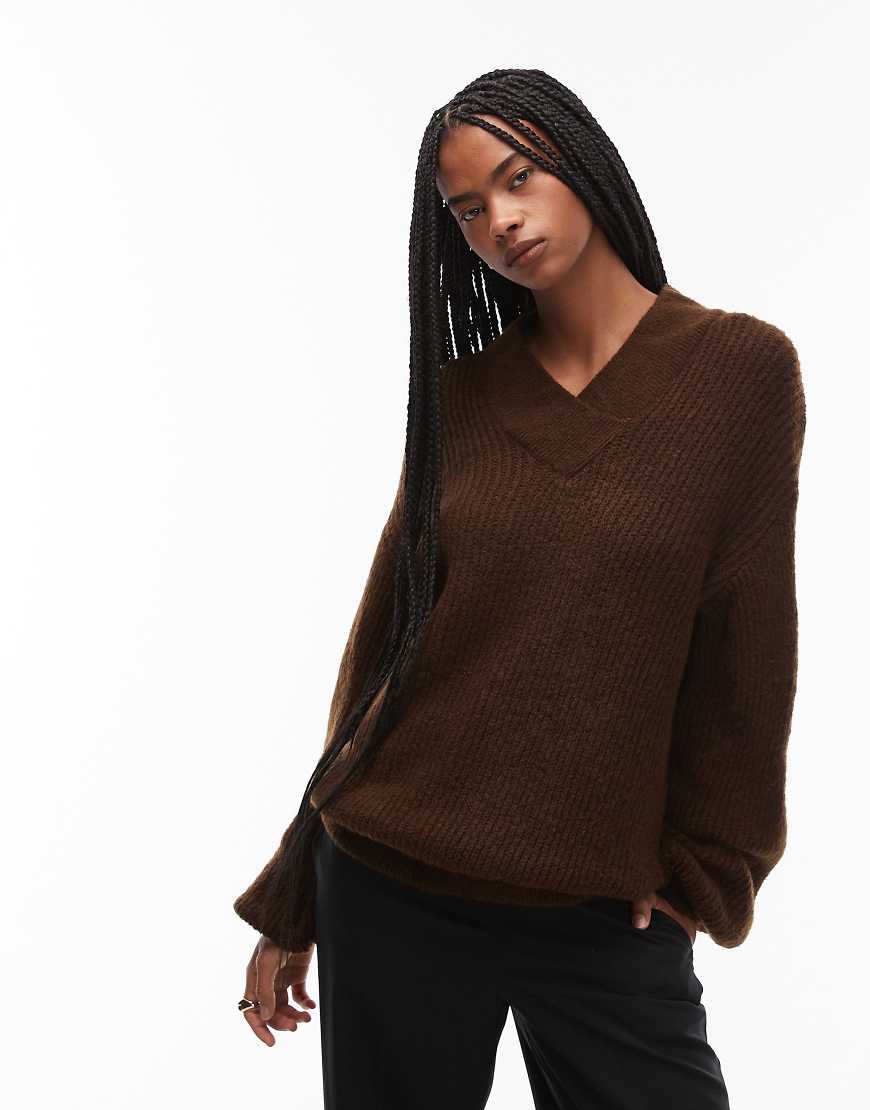 ASOS DESIGN - Oversized-Strickpullover in Braun mit V-Ausschnitt-Brown ASOS DESIGN - Oversized-Strickpullover in Braun mit V-Ausschnitt-Brown von ASOS DESIGN