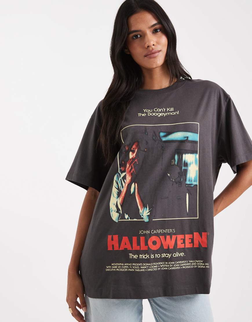 ASOS DESIGN - Oversized T-Shirt in Schwarz mit lizenziertem Halloween-Movie-Grafikprint-Grau von ASOS DESIGN