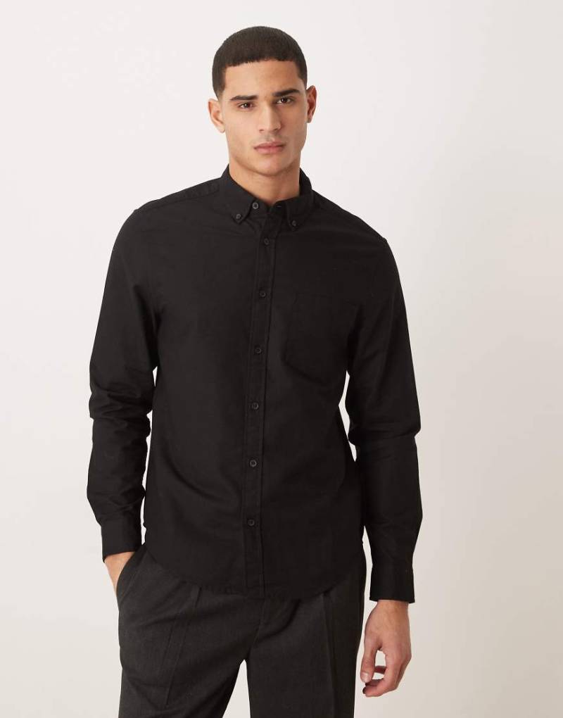 ASOS DESIGN - Oxford-Hemd in Schwarz mit Regular-Fit-Passform von ASOS DESIGN