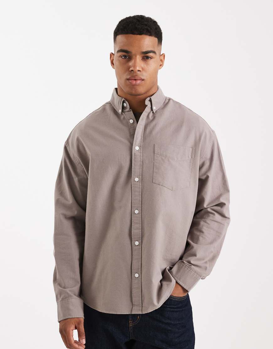 ASOS DESIGN - Oxford-Hemd in Steinbeige mit Oversize-Schnitt im Stil der 90er-Neutral ASOS DESIGN - Oxford-Hemd in Steinbeige mit Oversize-Schnitt im Stil der 90er-Neutral von ASOS DESIGN