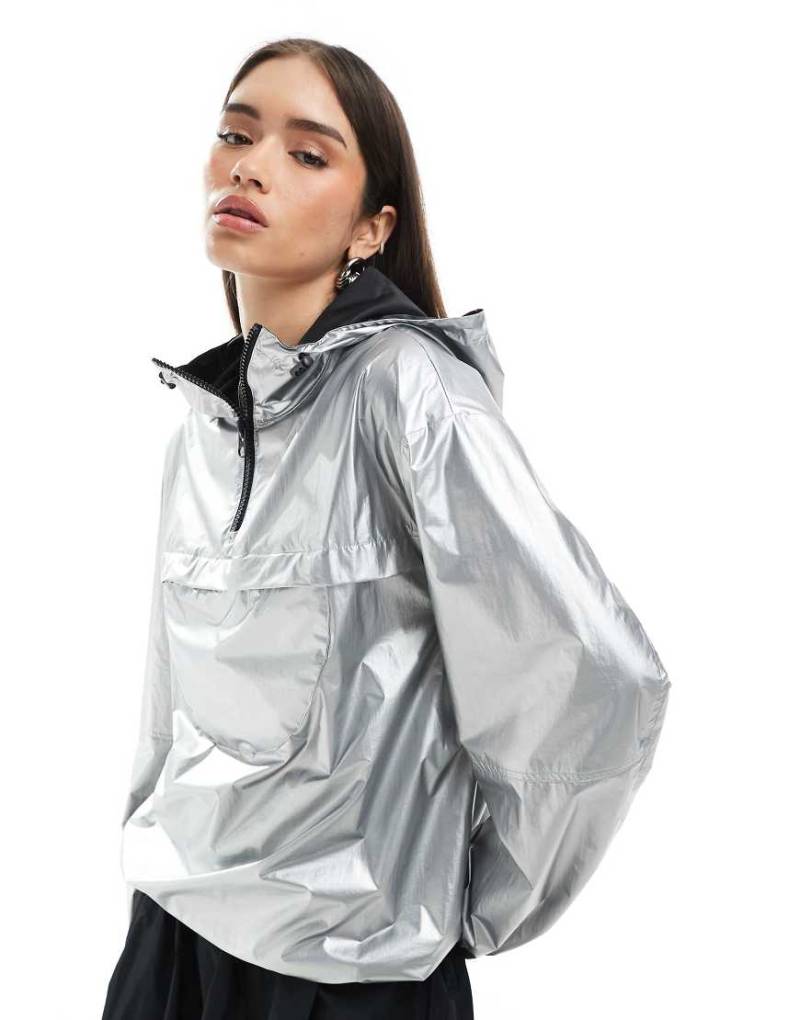 ASOS DESIGN - Pac-A-Mac - Regenjacke in Metallic-Silber von ASOS DESIGN