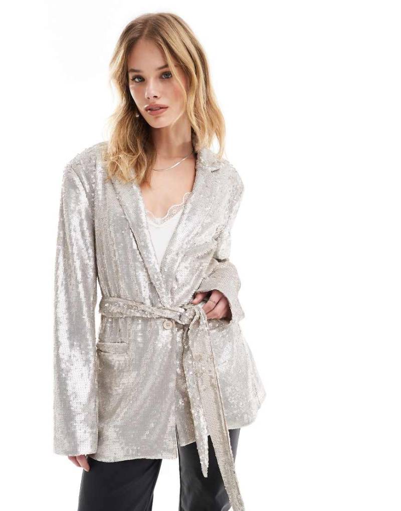 ASOS DESIGN - Pailletten-Blazer in Cremeweiß mit Bindegürtel-Neutral von ASOS DESIGN