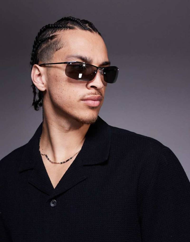 ASOS DESIGN - Festival-Racer-Sonnenbrille in Stahlgrau mit verspiegelten Gläsern-Silber von ASOS DESIGN