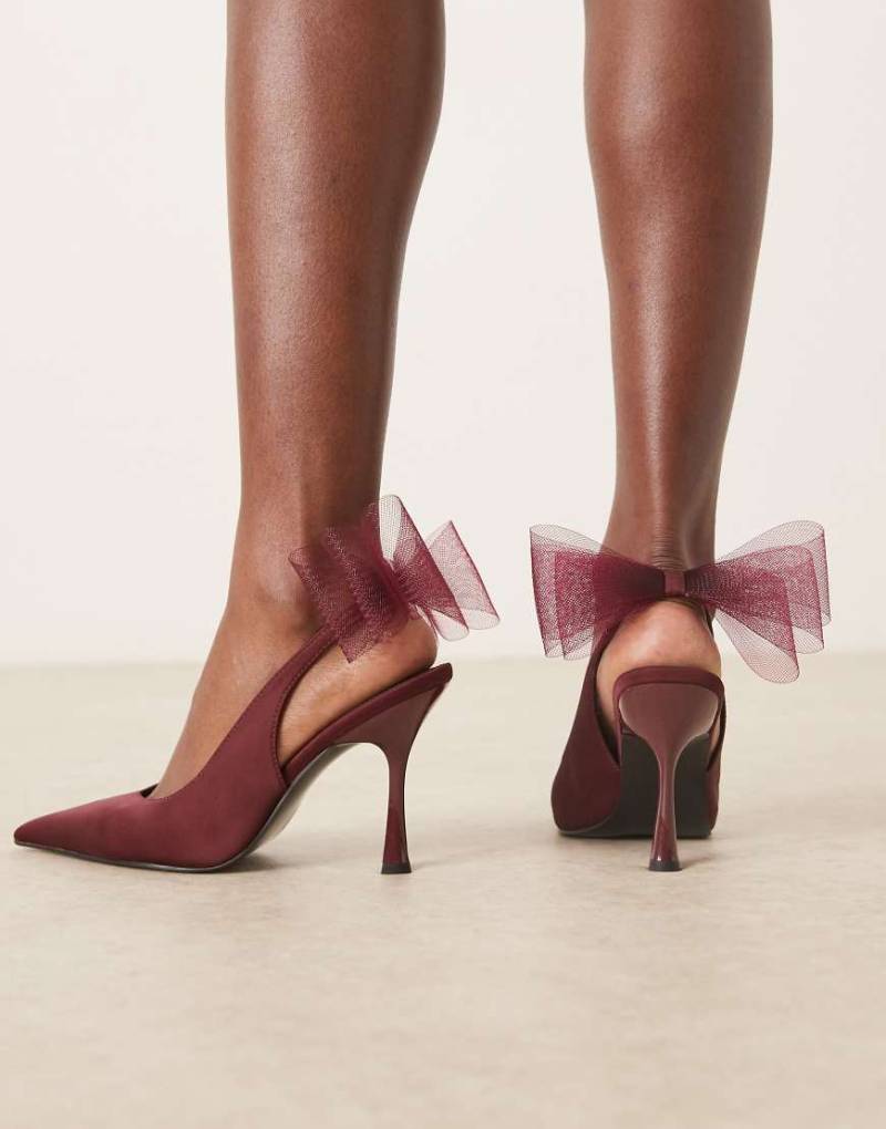 ASOS DESIGN - Pansy - High Heels in Burgunderrot mit Schleifendetail aus Netzstoff von ASOS DESIGN
