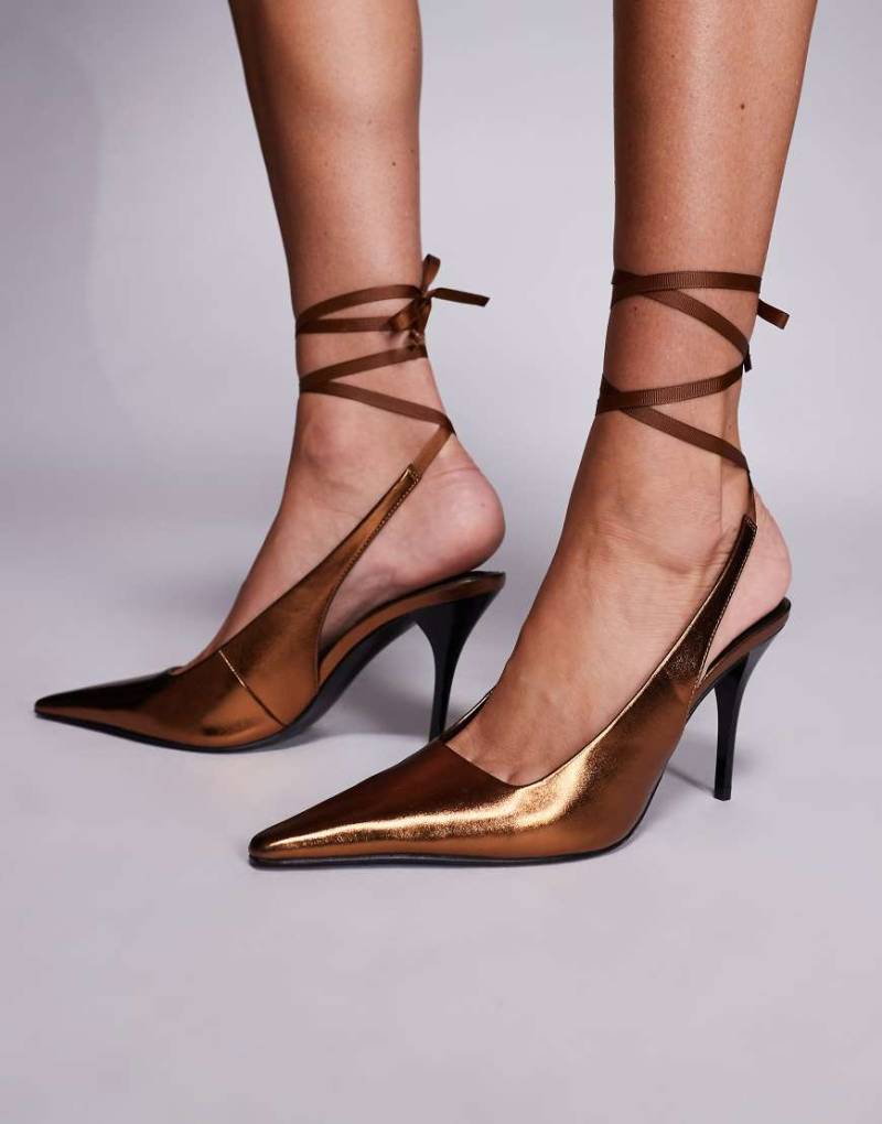 ASOS DESIGN - Pascha - High Heels in Bronze mit Beinschnürung-Brown von ASOS DESIGN