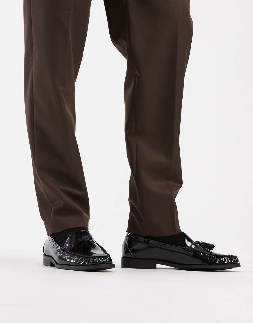 ASOS DESIGN - Penny-Loafer in Schwarz mit Quastendetail von ASOS DESIGN