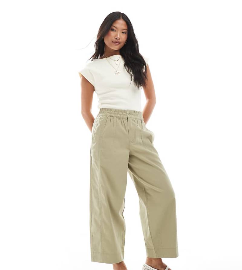 ASOS DESIGN Petite - Gewaschene Barrel-Leg-Schlupfhose in Khaki-Bunt von ASOS Petite