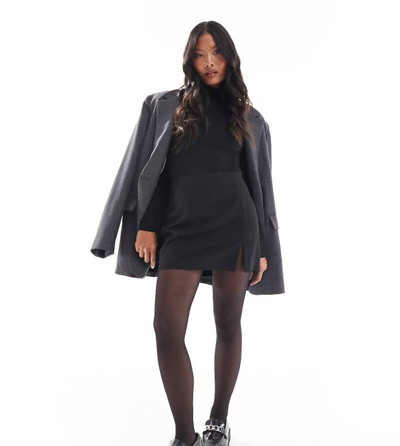 ASOS DESIGN Petite - Eleganter Minirock in Schwarz mit Schlitz vorne von ASOS DESIGN
