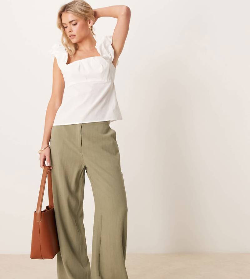 ASOS DESIGN Petite - Hose in Khaki mit Leinenanteil und lockerem, geradem Schnitt-Grün von ASOS Petite