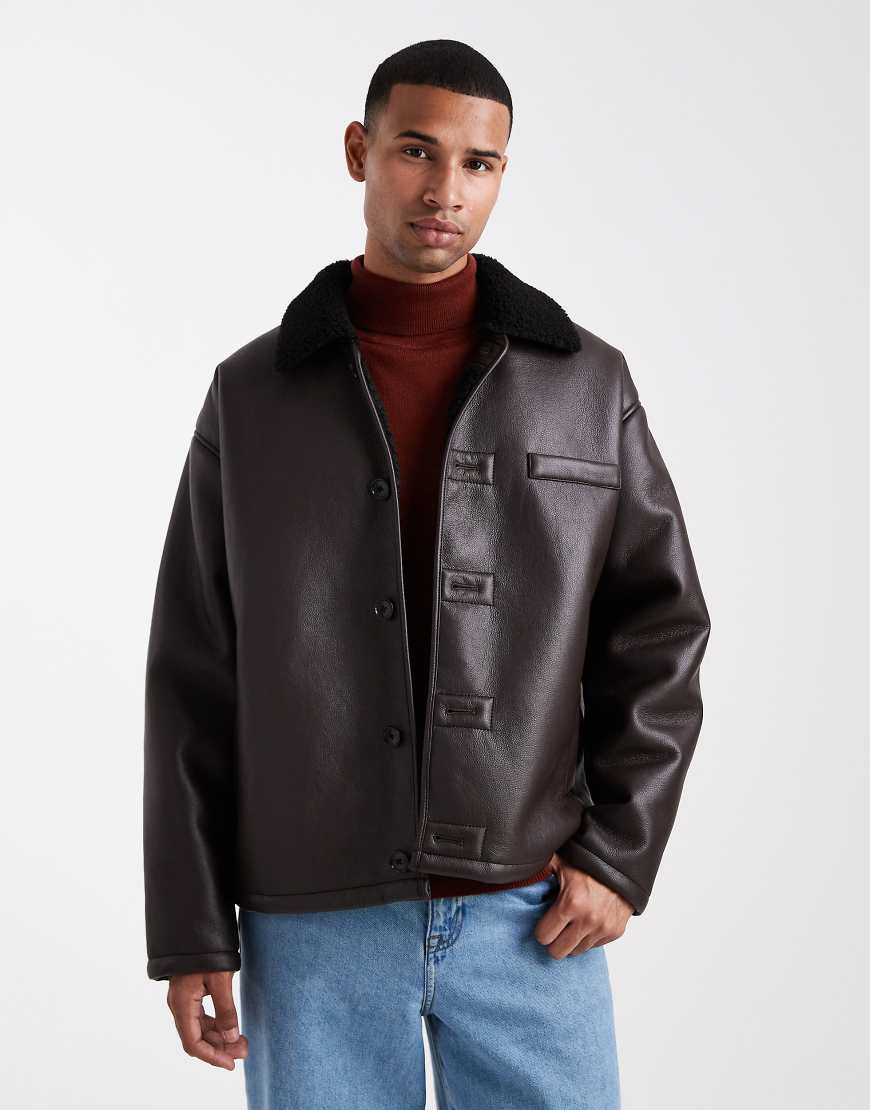 ASOS DESIGN - Pilotenjacke in Braun mit Teddyfell-Kragen von ASOS DESIGN