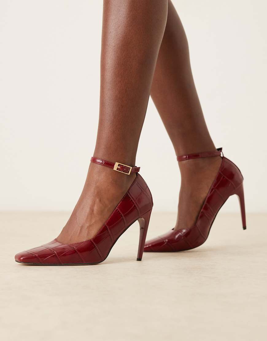 ASOS DESIGN - Pippa - Pumps in Kroko-Burgunderrot mit hohem Absatz von ASOS DESIGN
