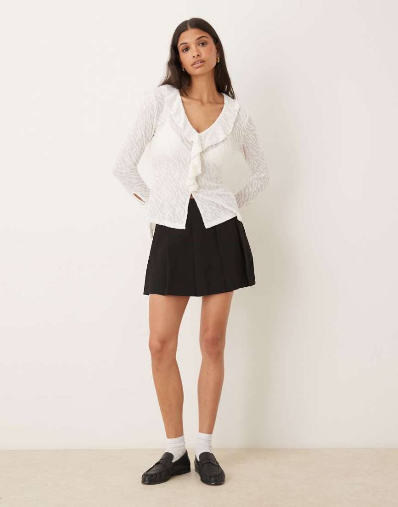 ASOS DESIGN - Plissierter, eleganter Minirock in Schwarz von ASOS DESIGN