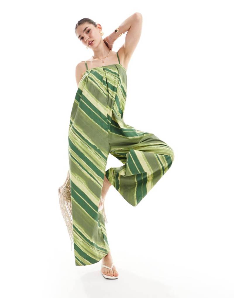 ASOS DESIGN - Plissierter Jumpsuit in Grün gestreift mit eckigem Ausschnitt und weitem Bein-Bunt von ASOS DESIGN
