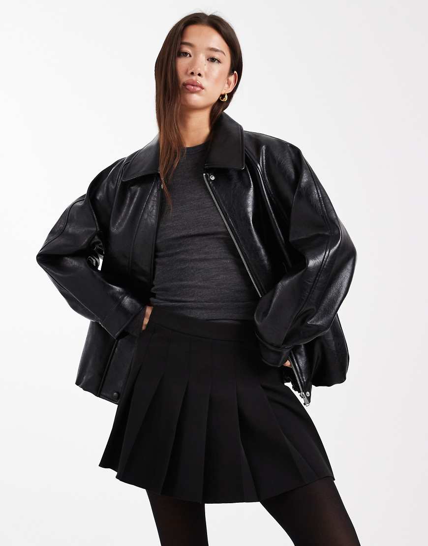 ASOS DESIGN - Plissierter Minirock in Schwarz von ASOS DESIGN