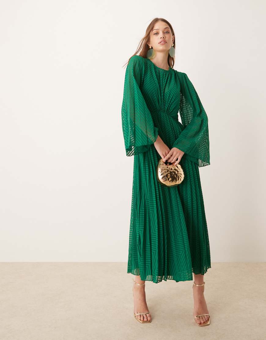 ASOS DESIGN - Plissiertes, hinten gebundenes Chiffon-Midikleid in Grün mit Trompetenärmeln und Winkelstreifenmuster von ASOS DESIGN