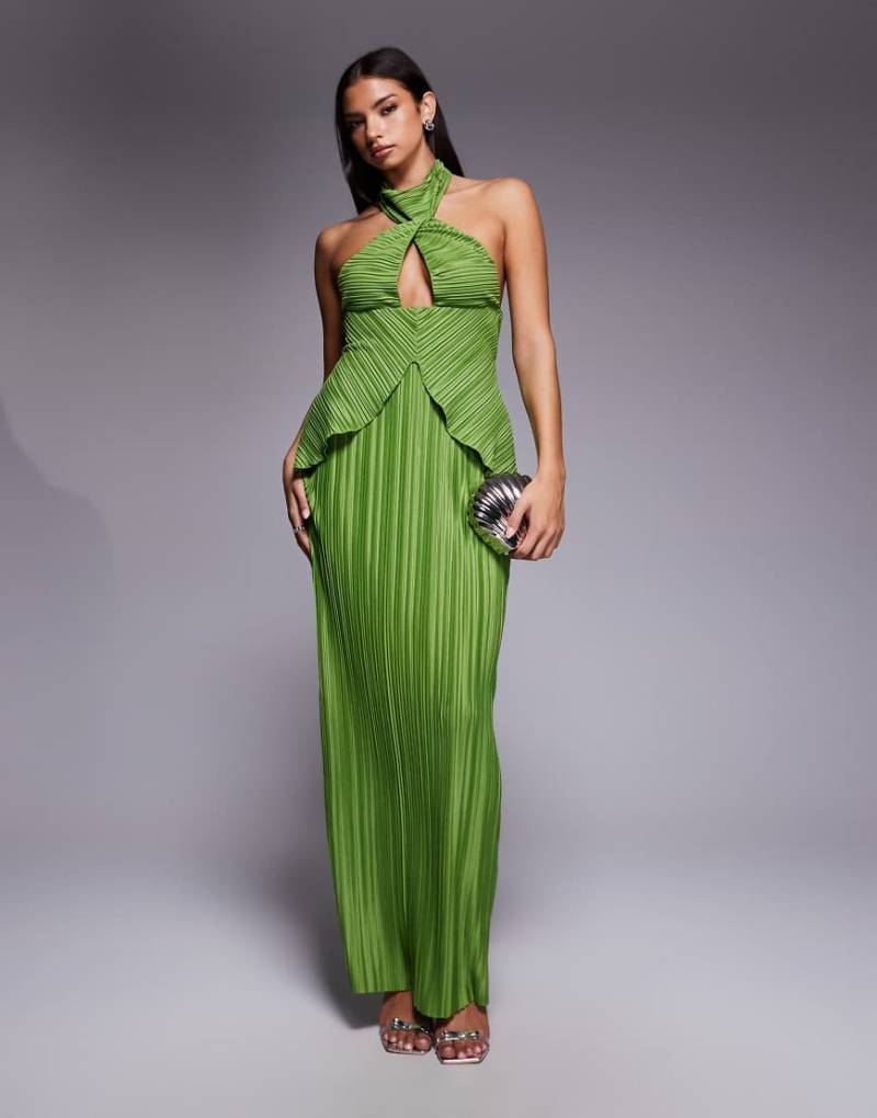 ASOS DESIGN - Plissiertes Maxikleid in Grün mit verdrehtem Neckholder von ASOS DESIGN