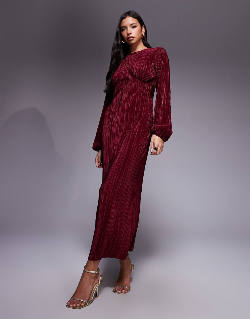 ASOS DESIGN - Plissiertes Maxikleid in Weinrot mit langen Puffärmeln von ASOS DESIGN