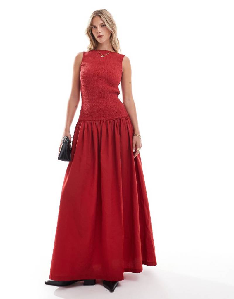 ASOS DESIGN - Popeline-Maxikleid in Rot mit tiefer, gesmokter Taille von ASOS DESIGN
