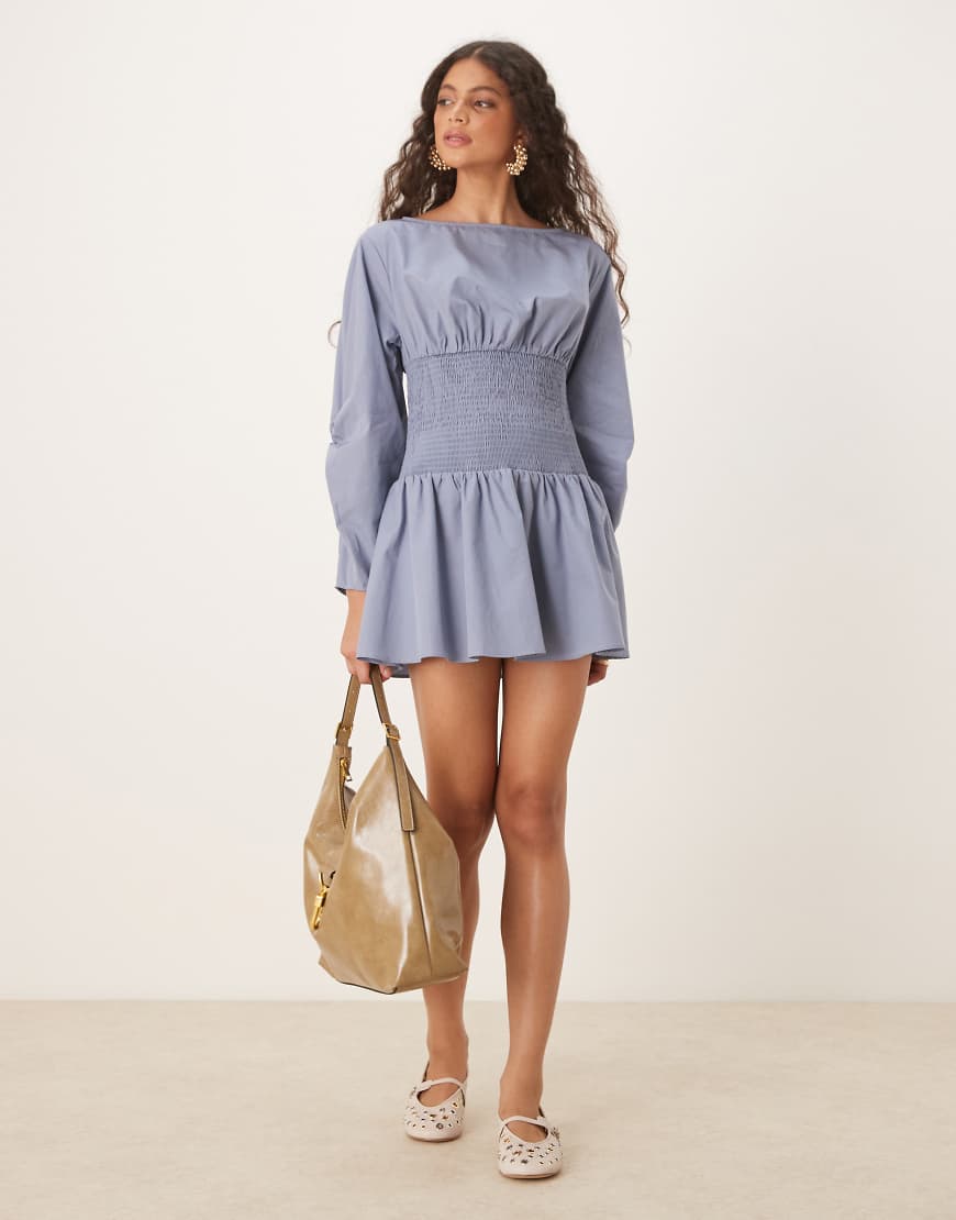ASOS DESIGN - Popeline-Minikleid in Stahlblau mit U-Boot-Ausschnitt und gesmokter Taille ASOS DESIGN - Popeline-Minikleid in Stahlblau mit U-Boot-Ausschnitt und gesmokter Taille von ASOS DESIGN