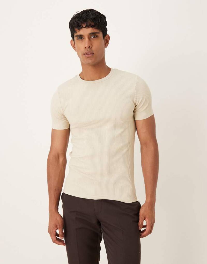ASOS DESIGN - Körperbetontes, geripptes T-Shirt aus superschwerem Material in Beige-Neutral von ASOS DESIGN