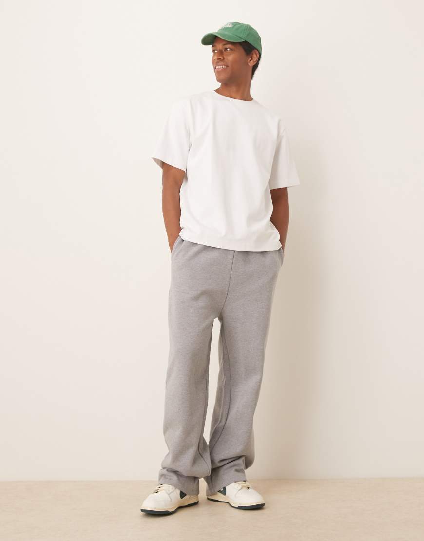 ASOS DESIGN - Premium - Schwere Jogginghose in Grau meliert mit weitem Bein, 400 g/m² ASOS DESIGN - Premium - Schwere Jogginghose in Grau meliert mit weitem Bein, 400 g/m² von ASOS DESIGN