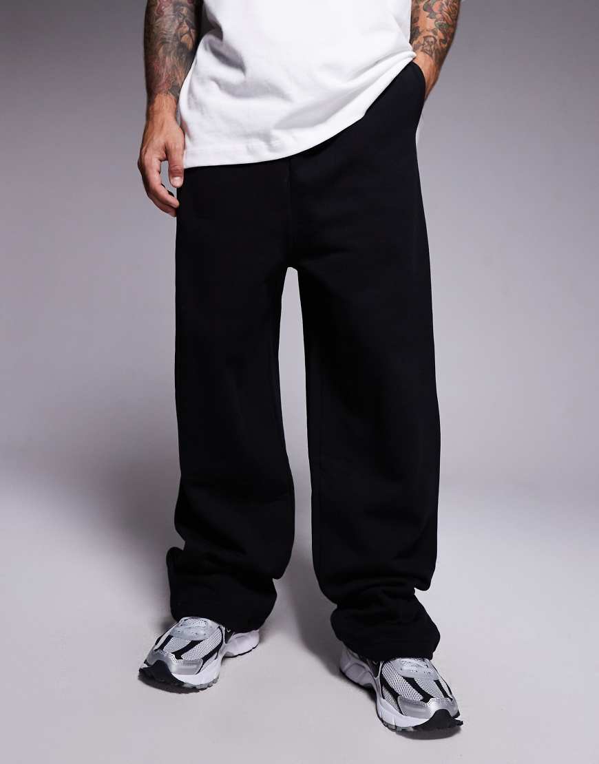 ASOS DESIGN - Premium - Schwere Jogginghose in Schwarz mit weitem Bein, 400 g/m² ASOS DESIGN - Premium - Schwere Jogginghose in Schwarz mit weitem Bein, 400 g/m² von ASOS DESIGN