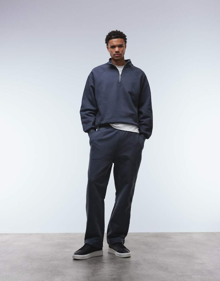 ASOS DESIGN - Premium - Schwere Oversize-Jogginghose in Marineblau, 650 g/m² von ASOS DESIGN