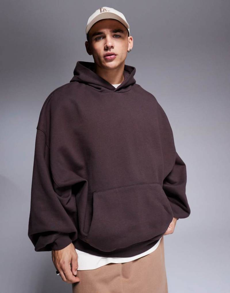 ASOS DESIGN - Premium - Schwerer Kapuzenpullover in Braun mit extremem Oversize-Schnitt, 400 g/m² von ASOS DESIGN