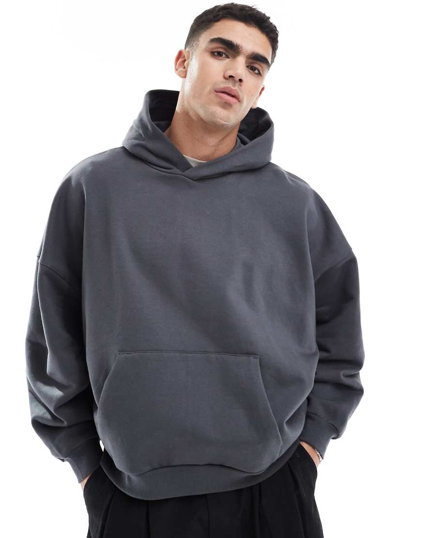 ASOS DESIGN - Premium - Schwerer Kapuzenpullover in verwaschenem Schwarz mit extremer Oversize-Passform, 400 g/m²-Grau ASOS DESIGN - Premium - Schwerer Kapuzenpullover in verwaschenem Schwarz mit extremer Oversize-Passform, 400 g/m²-Grau von ASOS DESIGN
