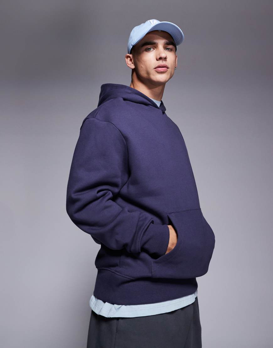 ASOS DESIGN - Premium - Schwerer Oversize-Kapuzenpullover in Grau, 400 g/m² ASOS DESIGN - Premium - Schwerer Oversize-Kapuzenpullover in Grau, 400 g/m² von ASOS DESIGN