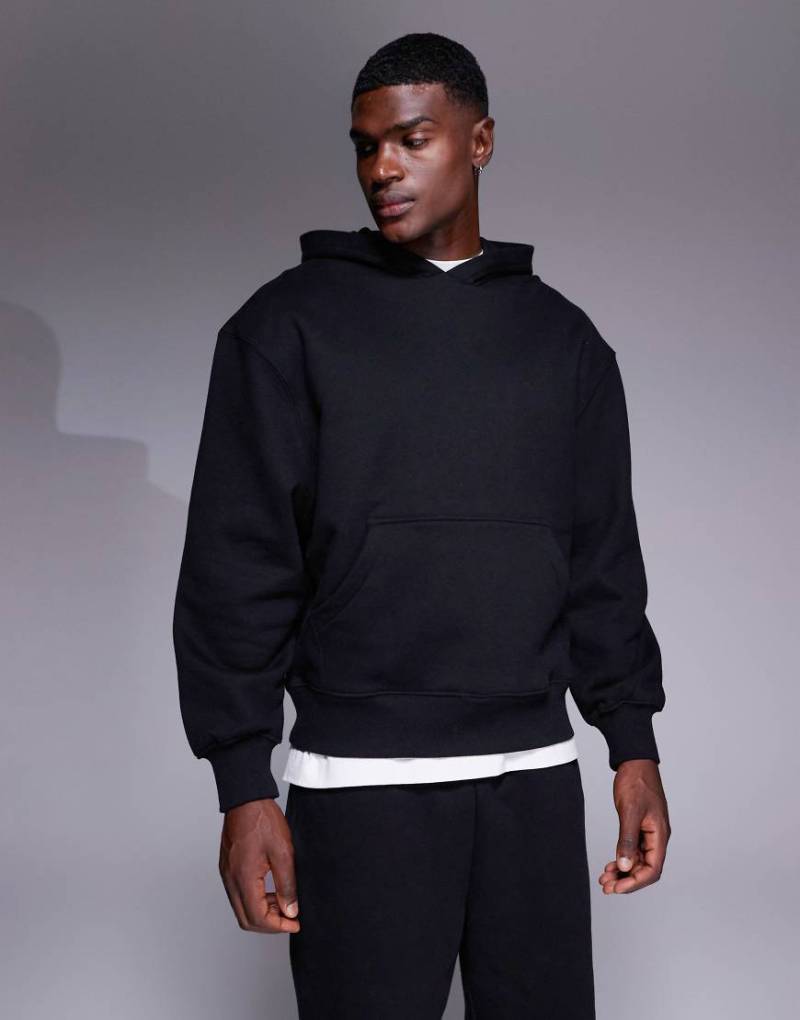 ASOS DESIGN - Hochwertiger Oversize-Kapuzenpullover aus schwerem Stoff in Schwarz, 400 g/m² von ASOS DESIGN